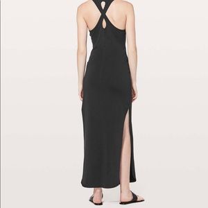Lululemon side slit rejuvenate cris cross dress